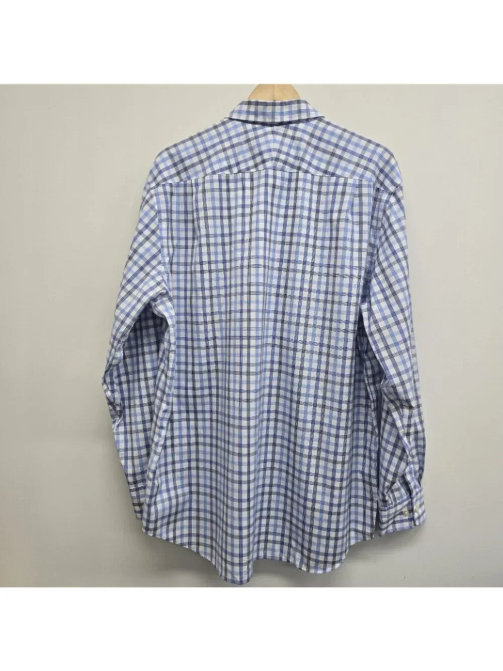 Charles Tyrwhitt Button Down Dress Shirt Size XL Non-Iron Classic Fit Blue Grid